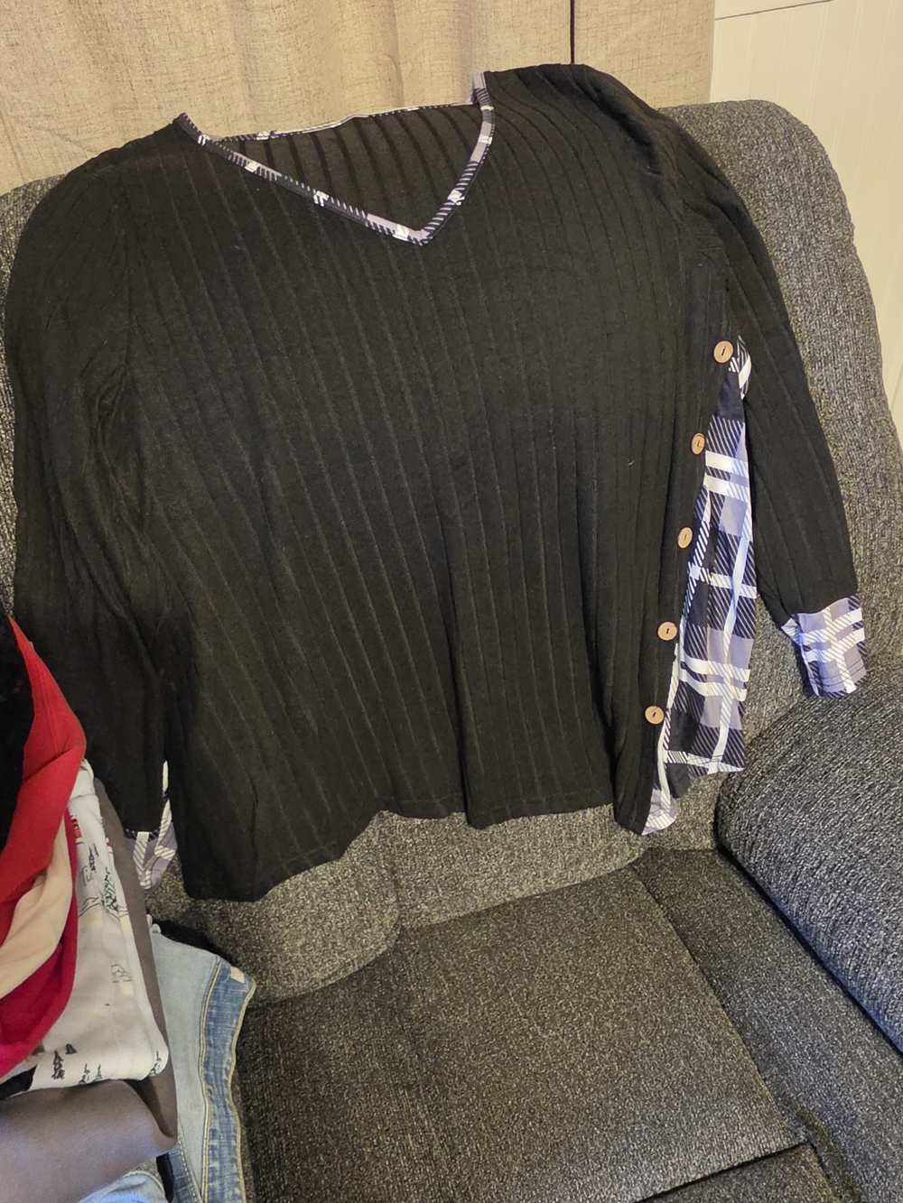 SHEIN Black V-Neck Ribbed Sweater with Plaid Trim
